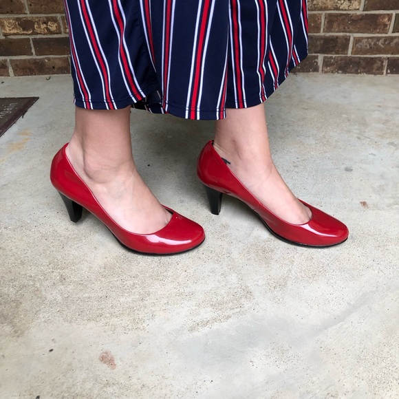 High heels - Picture 4 of 5